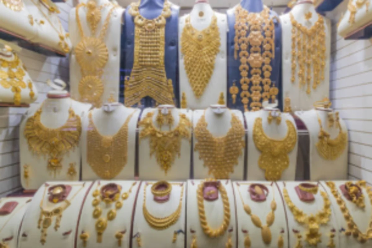 Dubai Gold Body Vest Visuals